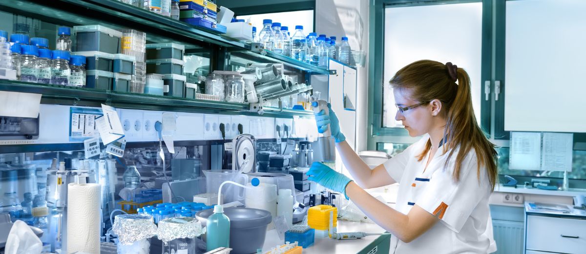 日本提案對化審法第一類特定化學物質再新增PFHxS相關物質及3項持久性汙染物質,預計年底正式公告