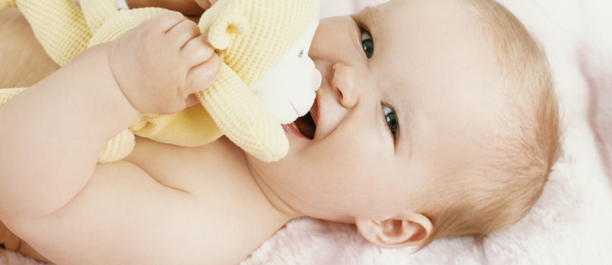 美國 CPSC 更新嬰兒搖籃與嬰兒床安全標準，16 CFR 1218 納入最新版 ASTM F2194-25