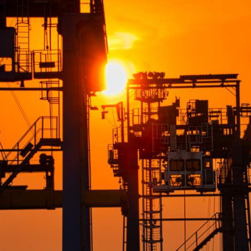 當 PFAS 法規來臨、罰金破百億，品牌與製造商的轉型期限已至