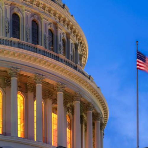 美國 PFAS 監管新局：聯邦申報趨向精確化，各州禁令與第三方鑑定成准入關鍵